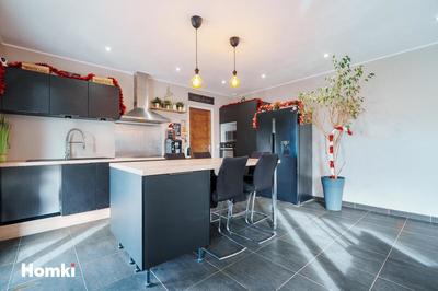 Villa - 81 m² - 4 pièces