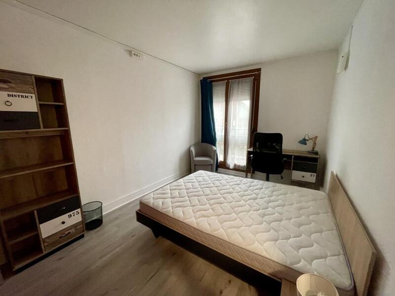 Chambre - 13 m² - 1 pièce