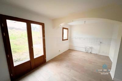 Villa - 120 m² - 5 pièces