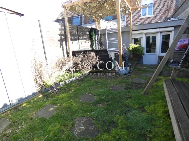 Maison - 94 m² - 5 pièces