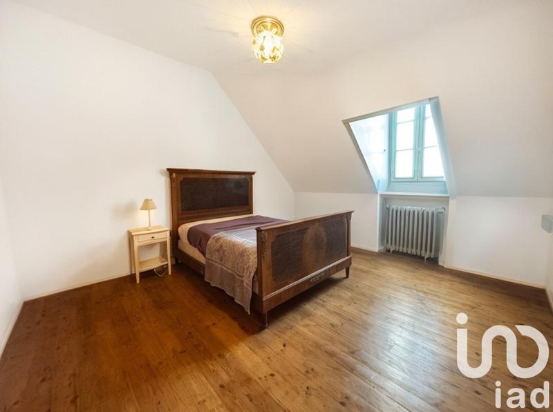 Maison - 215 m² - 7 pièces