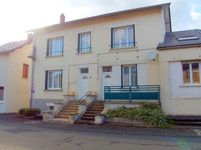 Maison - 200 m² - 7 pièces