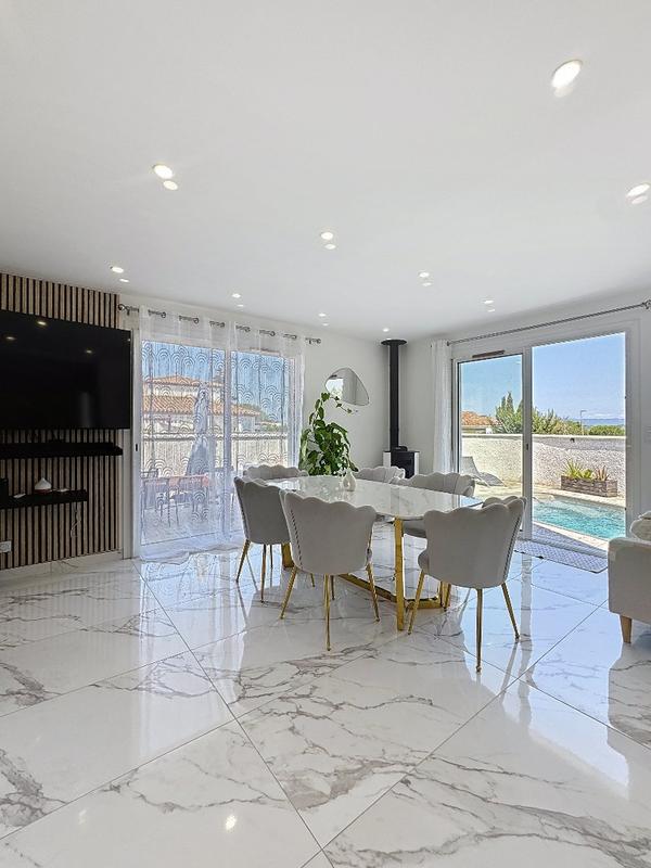 Villa - 140 m² - 4 pièces