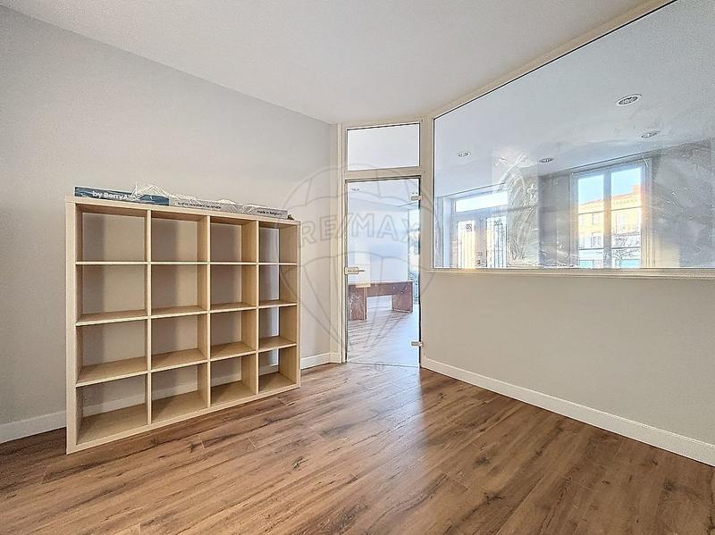 Bureau - 50 m² - 2 pièces