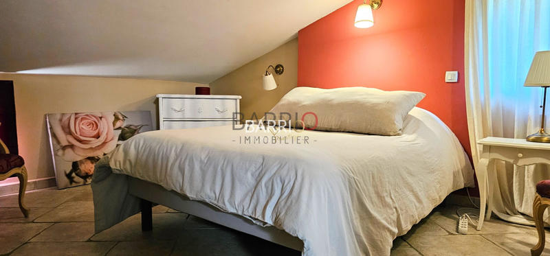 Villa - 254 m² - 10 pièces