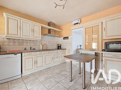 Maison - 159 m² - 7 pièces