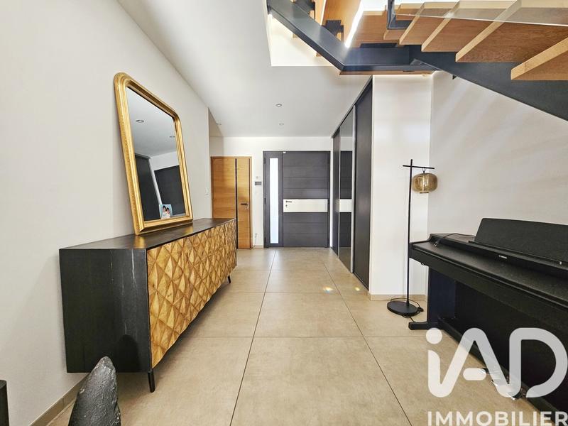 Maison - 150 m² - 4 pièces