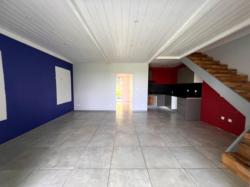 Maison - 96 m² - 4 pièces