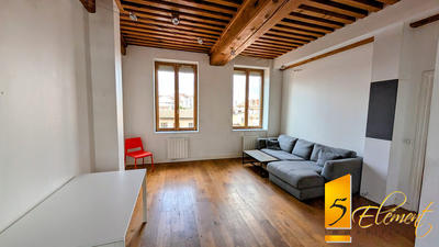 Appartement - 60 m² - 2 pièces
