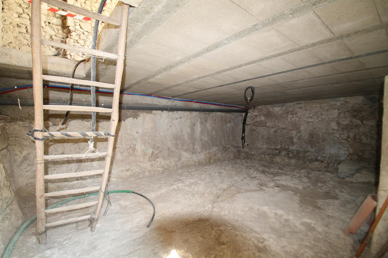 Maison en pierre - 200 m² - 4 pièces