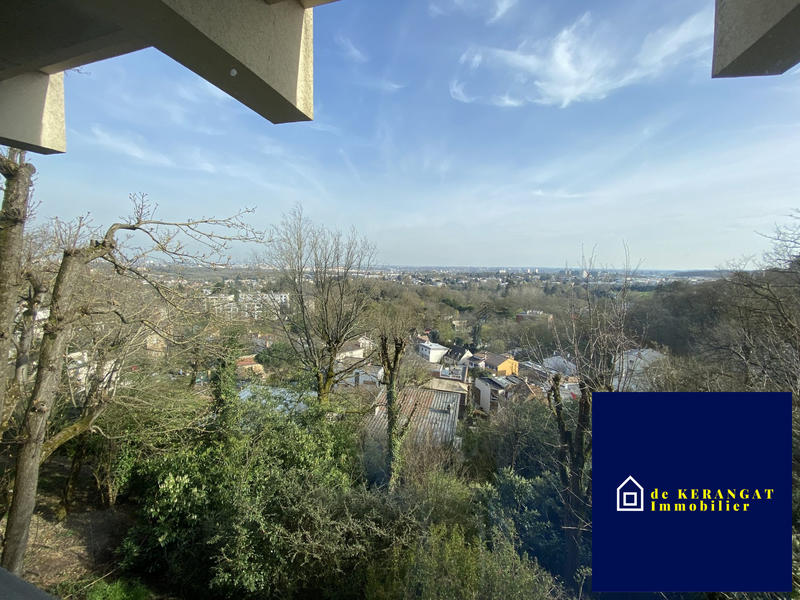 Maison contemporaine - 267 m² - 8 pièces