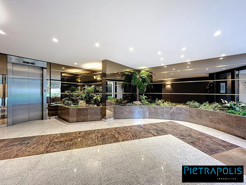 Appartement - 132 m² - 4 pièces