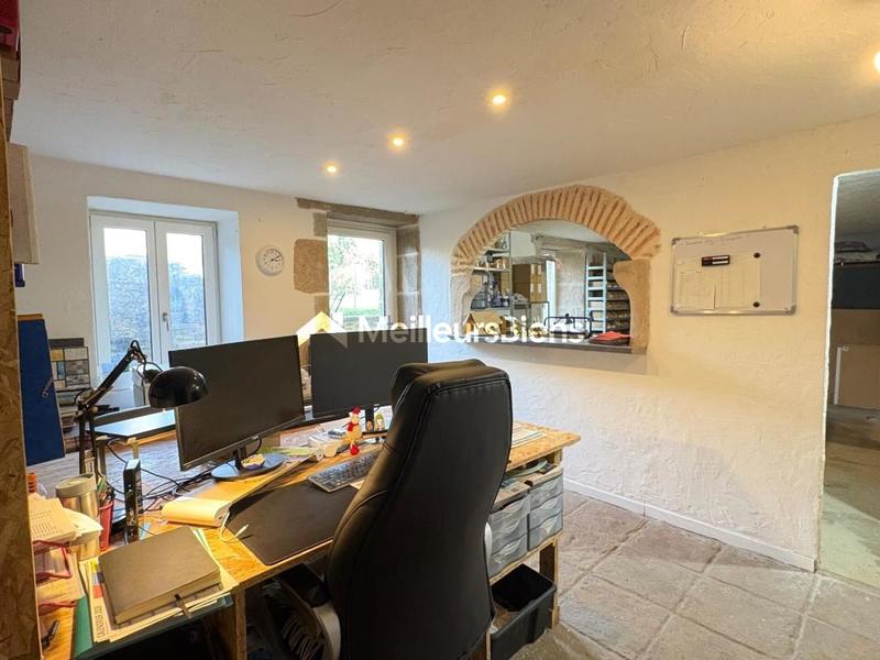 Maison en pierre - 230 m² - 5 pièces