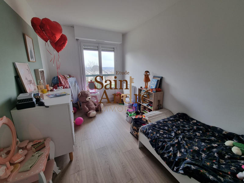 Appartement - 85 m² - 3 pièces