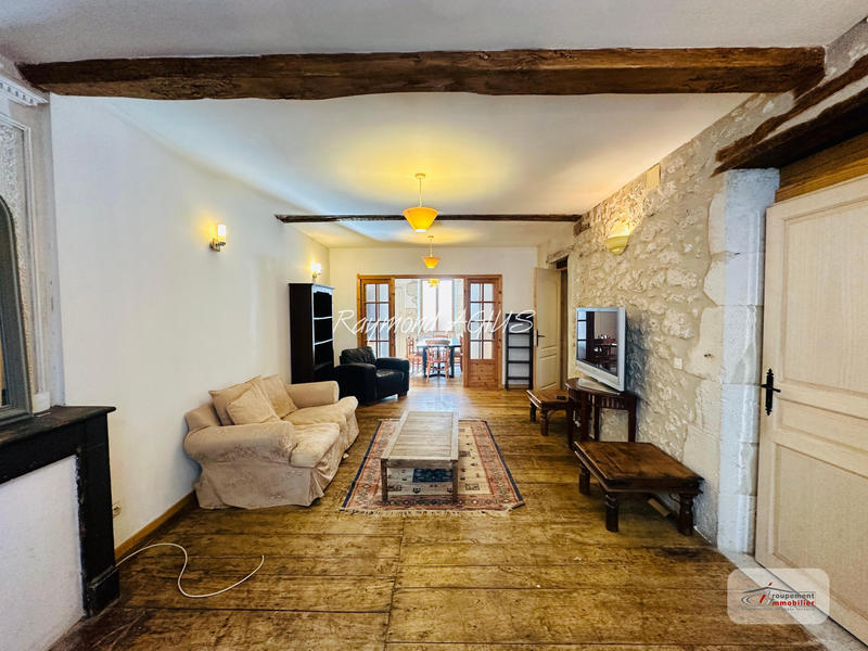 Maison - 304 m² - 11 pièces