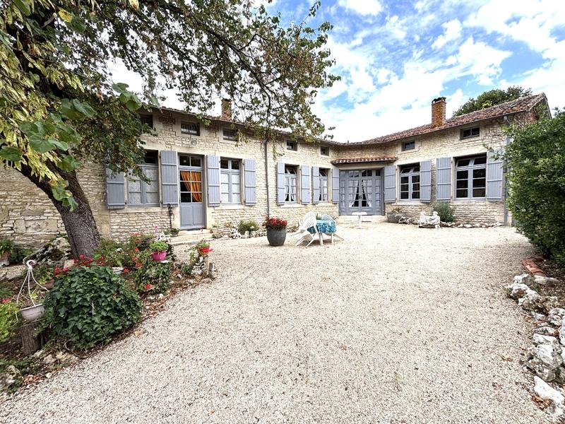 Maison - 162 m² - 5 pièces