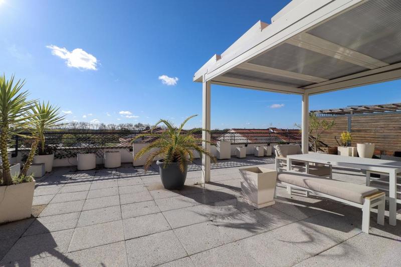 Appartement - 96 m² - 3 pièces