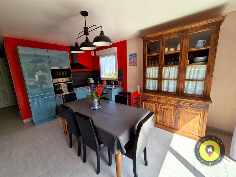 Maison - 132 m² - 6 pièces