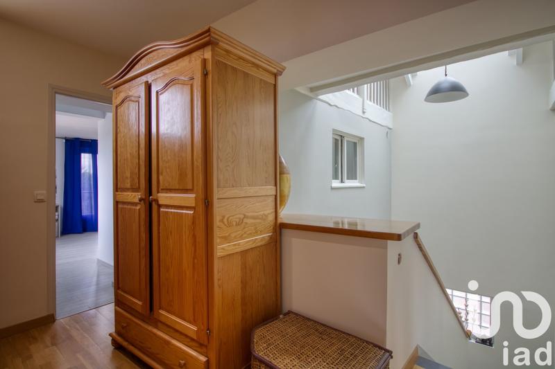 Maison - 200 m² - 8 pièces