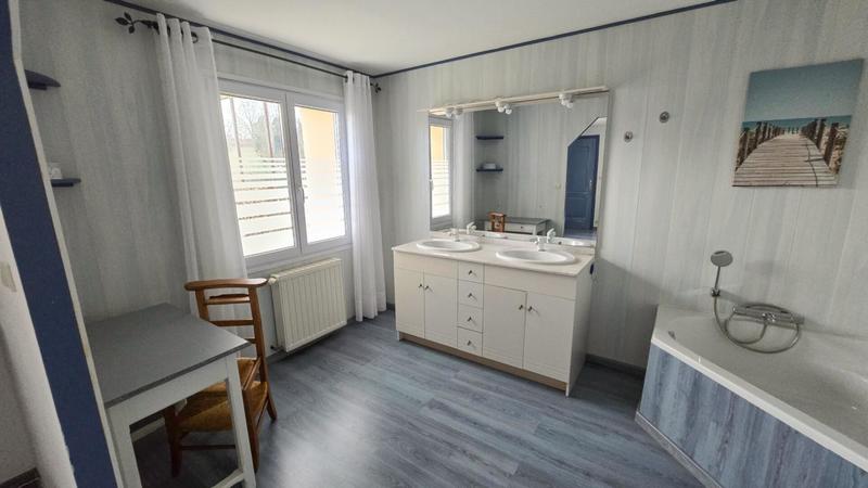 Maison - 150 m² - 4 pièces