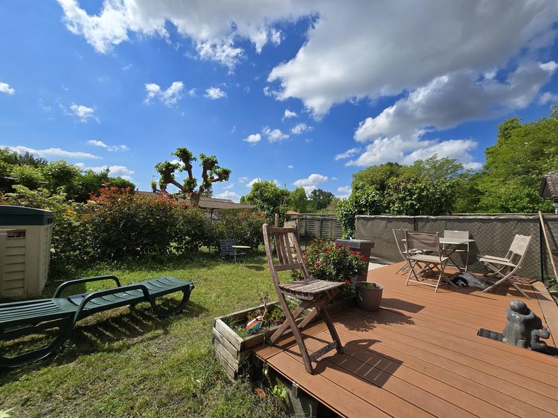 Maison - 390 m² - 15 pièces