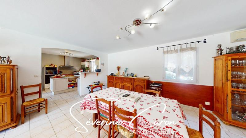 Maison - 121 m² - 5 pièces