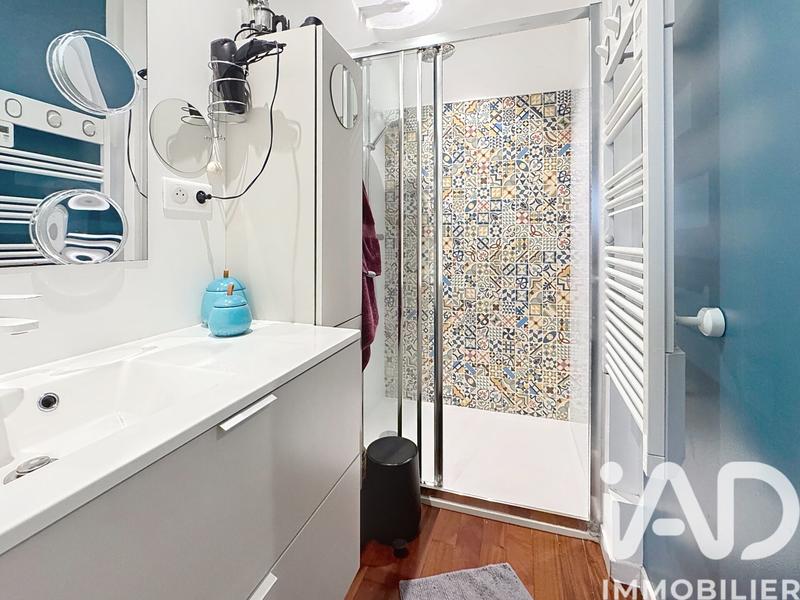 Maison - 202 m² - 8 pièces