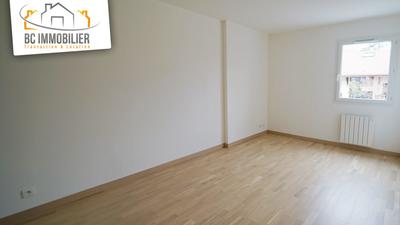 Appartement - 80 m² - 3 pièces