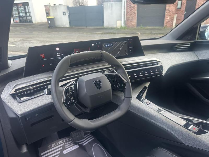 Peugeot 3008 Allure Hybrid 145 e-Dsc6 + Pack 360 Vision &amp; Drive Assist + Panoramic Navigation