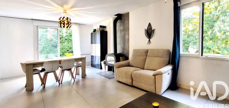 Maison - 137 m² - 9 pièces