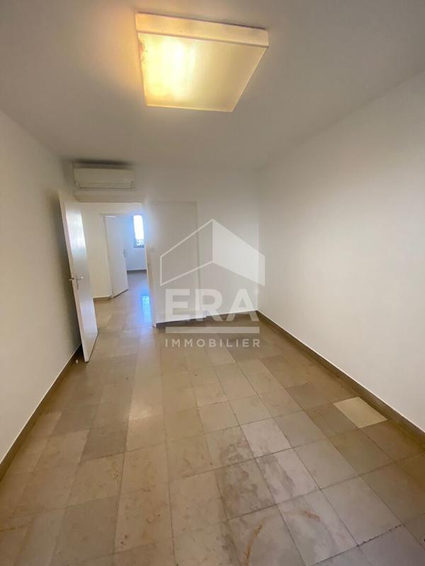 Local commercial - 114 m²