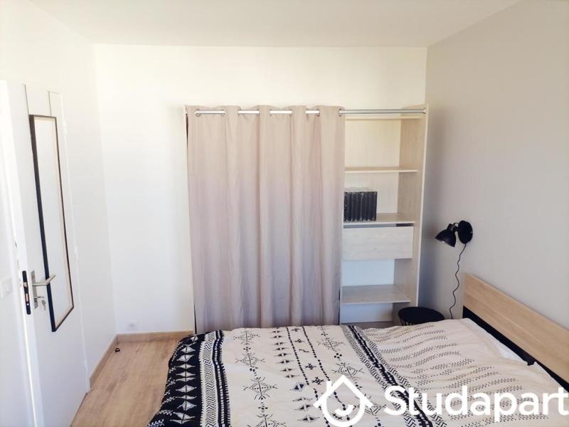 Chambre - 10 m² - 1 pièce