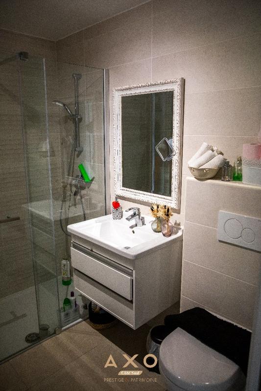 Appartement - 99 m² - 4 pièces