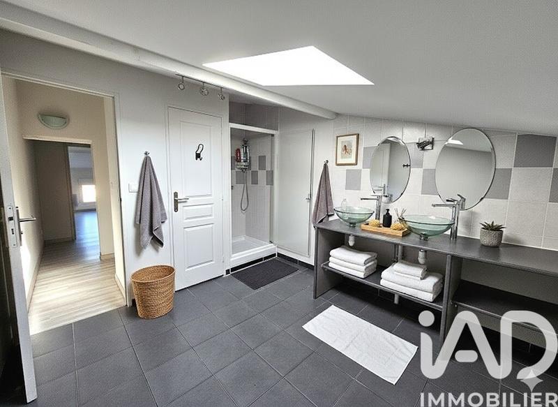 Maison - 102 m² - 6 pièces