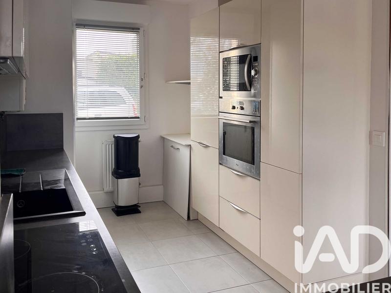 Maison - 80 m² - 5 pièces