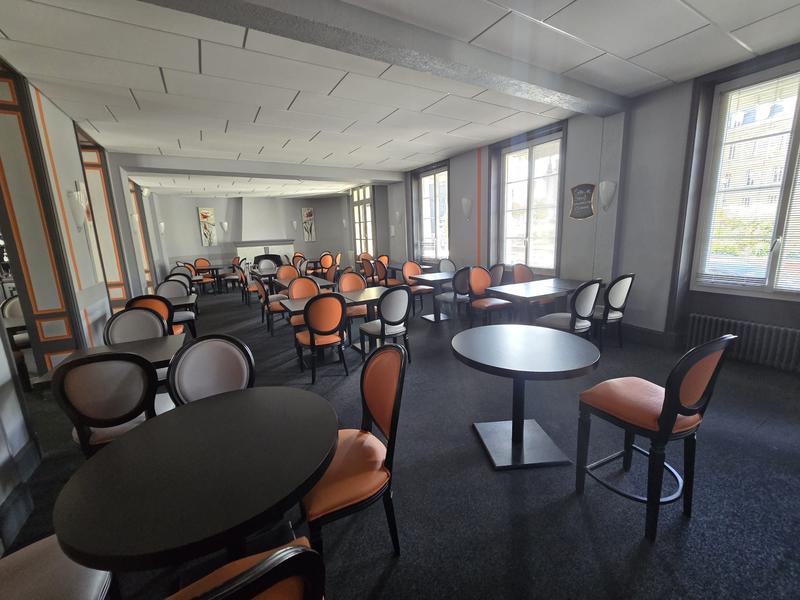 Local commercial - 314 m²