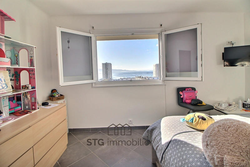 Appartement - 75 m² - 4 pièces