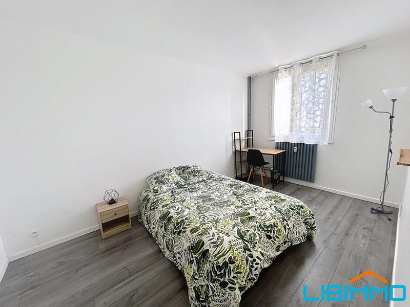 Appartement - 93 m² - 5 pièces