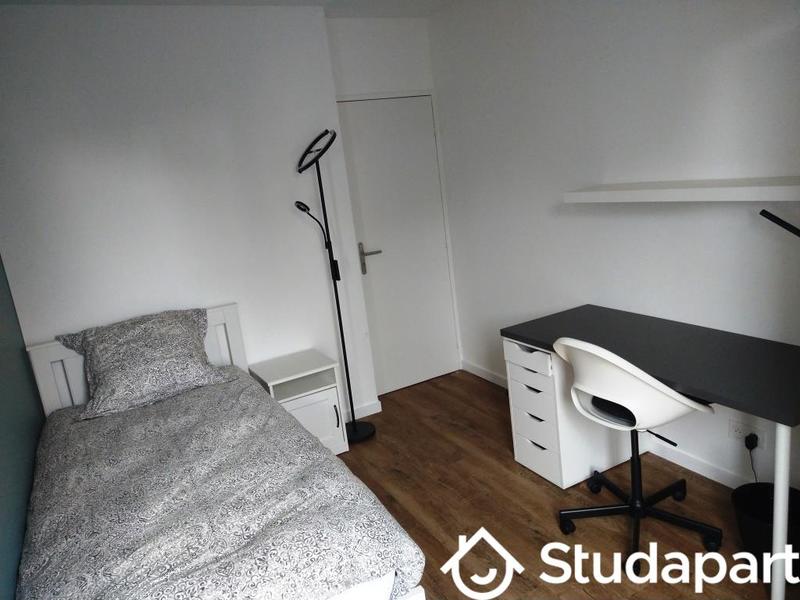 Chambre - 15 m² - 1 pièce