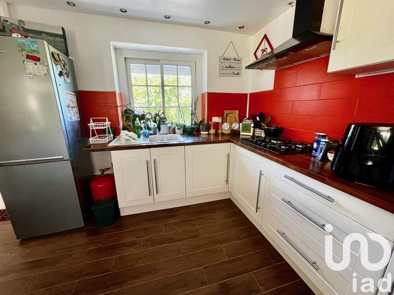 Maison - 180 m² - 8 pièces