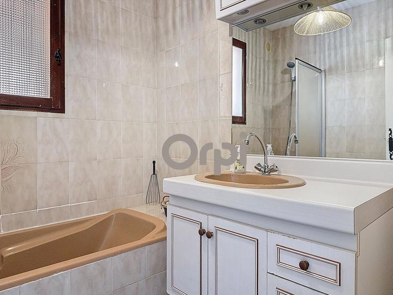 Maison - 98 m² - 5 pièces