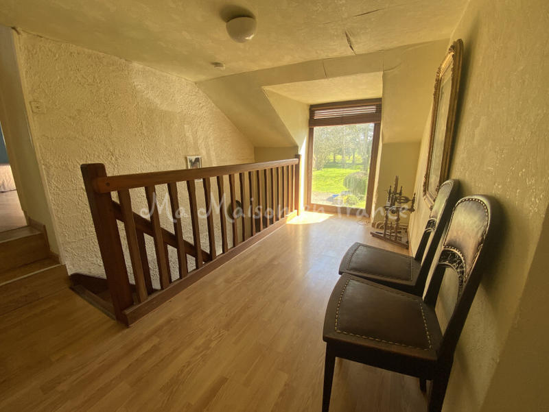 Maison - 151 m² - 8 pièces