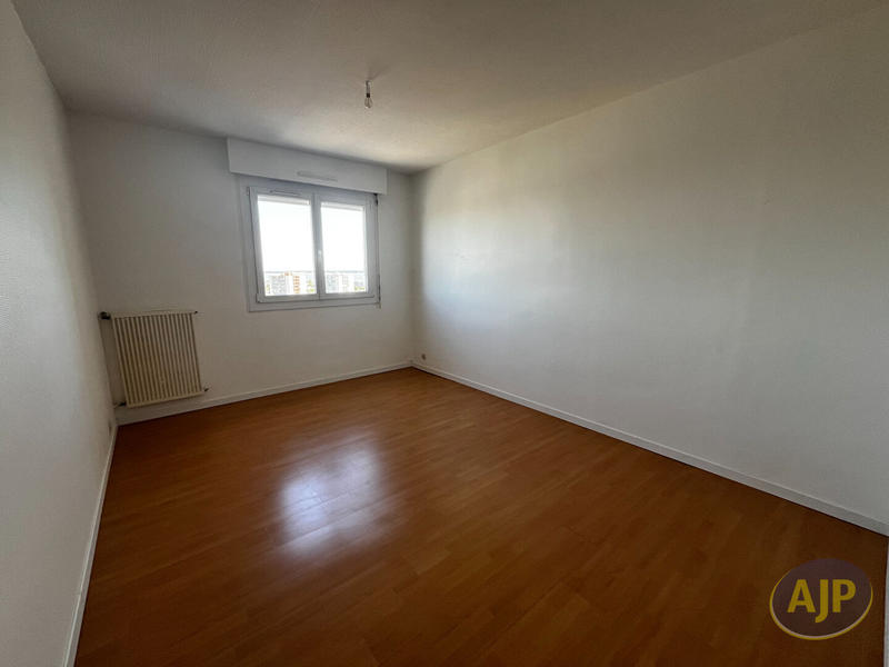 Appartement - 89 m² - 5 pièces