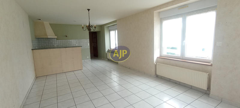 Maison - 80 m² - 4 pièces