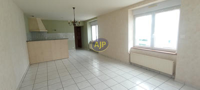 Maison - 80 m² - 4 pièces