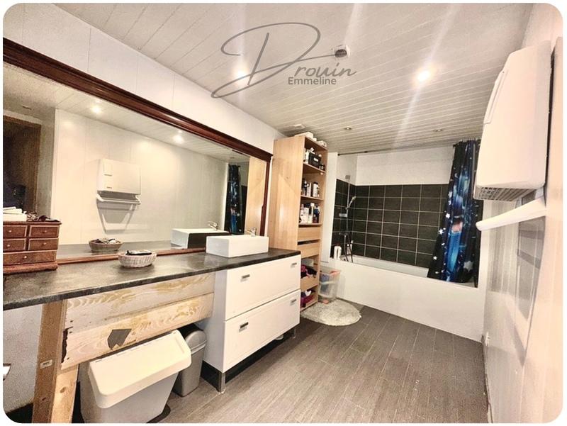 Maison - 140 m² - 7 pièces