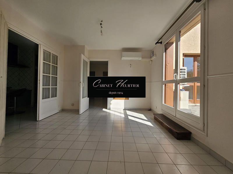 Appartement - 110 m² - 5 pièces