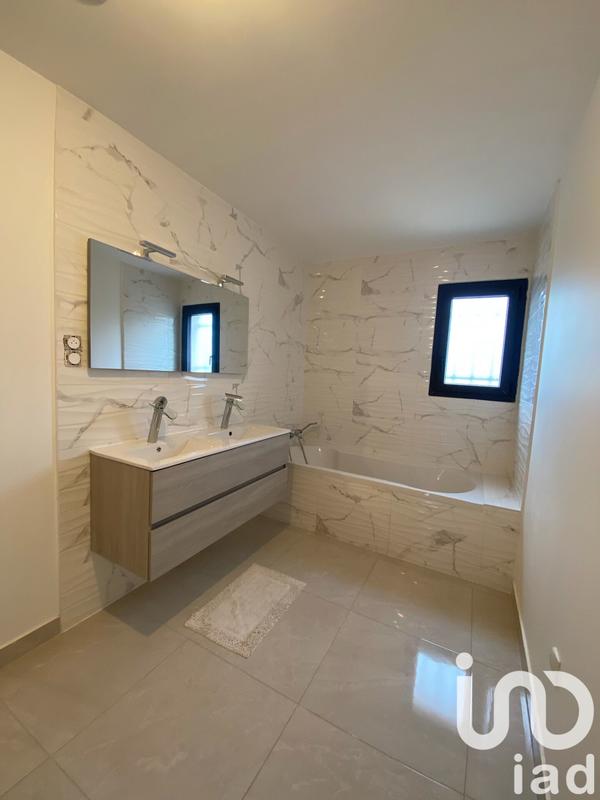 Maison - 121 m² - 4 pièces