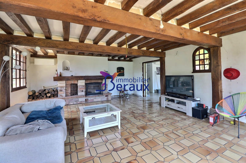 Maison - 208 m² - 7 pièces