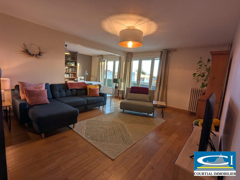 Appartement - 100 m² - 4 pièces